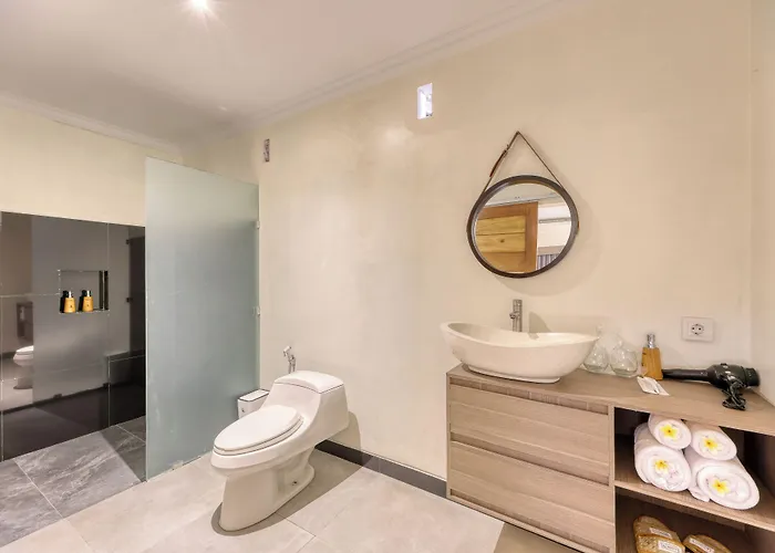 Kelingking Parama Bed & Breakfast 4*